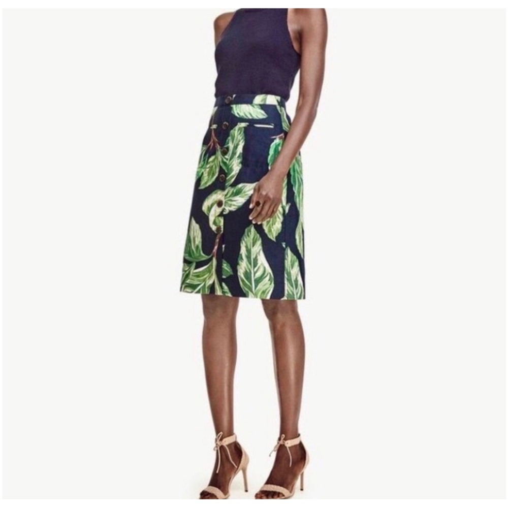 Ann Taylor Factory Petite Navy Tropical Leaf Button Front Pencil Skirt 00P